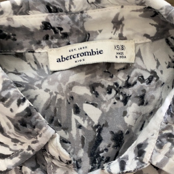 Abercrombie kids button down tank size xs(8) - Picture 2 of 5